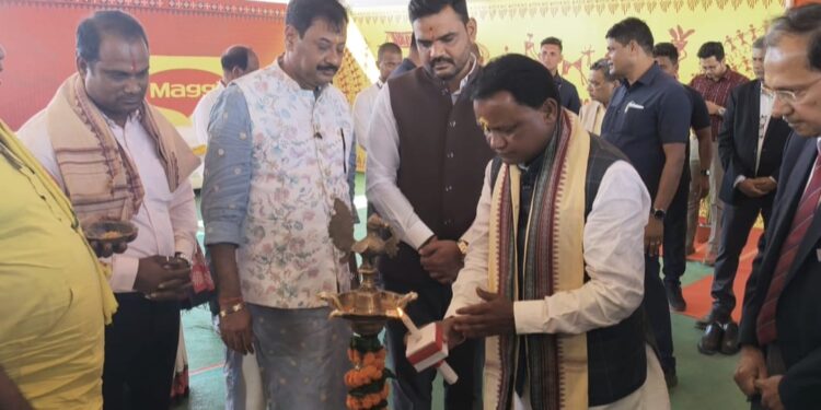 ଖୋର୍ଦ୍ଧା ଜିଳ୍ଲାରେ ବିଭିନ୍ନ ଶିଳ୍ପ ପ୍ରତିଷ୍ଠାନର ଭିତ୍ତିପ୍ରସ୍ଥର ସ୍ଥାପନ ଓ ଶୁଭ ଉଦଘାଟନ