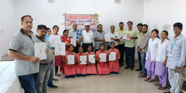 କମଳା ସାହିତ୍ୟ ପ୍ରକାଶନୀ ଅନୁଷ୍ଠାନ, ମାଷ୍ଟରପଡା : ଫୁଲବାଣୀ ତରଫରୁ ସ୍ଵଚ୍ଛାକୃତ ରକ୍ତ ଦାନ ଶିବିର ସରକାରୀ ଶିଳ୍ପ ତାଲିମ୍ ଅନୁଷ୍ଠାନ – ଫୁଲବାଣୀ ପରିସର ରେ ଅନୁଷ୍ଠିତ ହୋଇଯାଇଅଛି