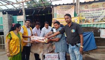 ଲୟନସ କ୍ଲବପକ୍ଷରୁ ଗୋସେବା ସଂସ୍ଥାନ କୁ ଫ୍ୟାନ ପ୍ରଦାନ