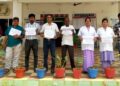 ସ୍ୱାସ୍ଥ୍ୟ କର୍ମଚାରୀ ଙ୍କୁ ସ୍ୱାସ୍ଥ୍ୟବୀମା ରେ ସାମିଲ ଦାବୀ : ରାଜସୁନାଖଳା ଗୋଷ୍ଠୀ ସ୍ୱାସ୍ଥ୍ୟକେନ୍ଦ୍ର ଅଧିନ ରେ ପ୍ଳା କାର୍ଡ ପ୍ରଦର୍ଶନ