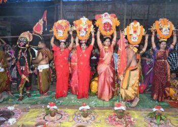 ସପ୍ତମ ଦିନରେ ମା’ ପାଟ୍ଟଖଣ୍ଡା ଠାକୁରାଣୀ ଯାତ୍ରା : ମା’ ଙ୍କ ଆଗମନ ଶ୍ରୀ ଜଗନ୍ନାଥ ଙ୍କ ପାଖକୁ: ଶତାଧିକ ଭକ୍ତଙ୍କ ସମାଗମ