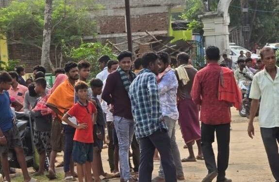 ମଶାଣି ଚଣ୍ଡୀକମିଟି ସମ୍ପାଦକଙ୍କୁ ହତ୍ଯା : କ୍ରାଇମ ସ୍ପଟରୁ ୩ ଚାପଡ ଜବତ