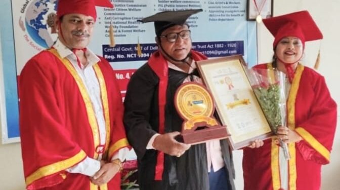 ସମାଜସେବୀ ଅସୀମ ସାରଙ୍କୁ ମିଳିଲା ଡକ୍ଟରେଟ ଉପାଧି