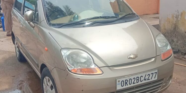 ଗଞ୍ଜେଇ ସହ କାର ଗାଡ଼ି ଜବତ କଲା ନୂଆଗାଁ ପୁଲିସ