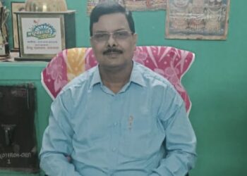 ଆଦିବାସୀ ମହାବିଦ୍ୟାଳୟ ରେ ନୂତନ ଅଧ୍ୟକ୍ଷ ଙ୍କ ଦାୟିତ୍ୱ ଗ୍ରହଣ