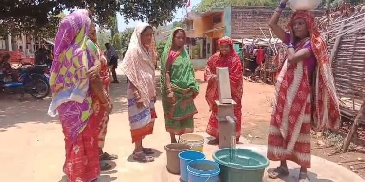 ବିକାଶ ଅପେକ୍ଷାରେ ଦୁର୍ଗମ କୃଷ୍ଣପୁର ବାସୀ