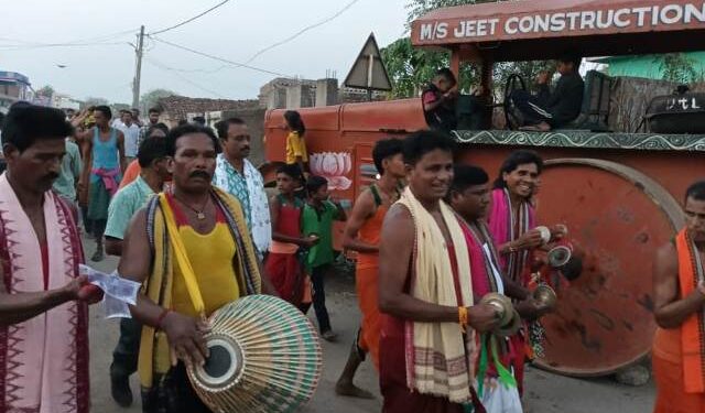 ପଲସାପଡ଼ା ଗ୍ରାମରେ ଷୋହଳ ପ୍ରହର ନାମଯଜ୍ଞ