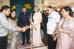 ଭୁବନେଶ୍ୱରକୁ ସିମନ୍ସ ବିୟୁଟିରେଷ୍ଟ ଆଣିଛି ଓପୁଲେଂଟ ଡେକୋର ବାଏ ହରିଆନା ହ୍ୟାଣ୍ଡଲୁମ୍‌ସ