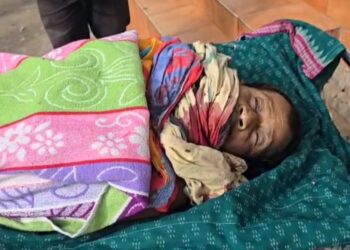 ଖୁଜେନ ଗାଁରେ ଜମିବାଡ଼ି ବିବାଦ ସହ ଗୁଣି ଗାରେଡ଼ି ସନ୍ଦେହ କୁ ନେଇ ବୃଦ୍ଧ ଙ୍କୁ ଗଳା କାଟି ହତ୍ୟା – ୪ ପୁତୁରା ଅଟକ