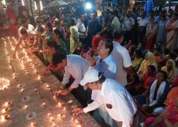 ନବୀନ ବାବୁଙ୍କ ଆଶୁ ଆରୋଗ୍ୟ କାମନା କରି ରାମ ମନ୍ଦିରରେ ନାଗରିକ ସମାଜ ଓ ଜନପ୍ରତିନିଧିମାନଙ୍କ ପ୍ରଦୀପ ପ୍ରଜ୍ୱଳନ