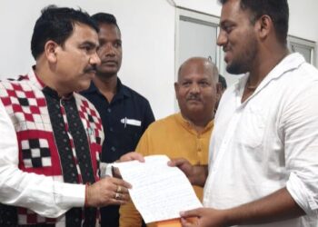 ଖମନଖୋଲ ପଞ୍ଚାୟତର ବହୁବିଧି ସମସ୍ୟା ମନ୍ତ୍ରୀଙ୍କୁ ଜଣାଇଲେ ଅଞ୍ଚଳ ବାସୀ