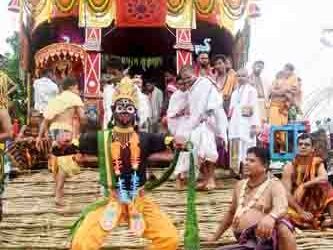 ଚକାଶିଳାକ୍ଷେତ୍ର ରଣପୁର ରଥଯାତ୍ରାରେ : ନୃତ୍ଯରେ କମ୍ପିଲା ରଥ କର୍ଡନ …