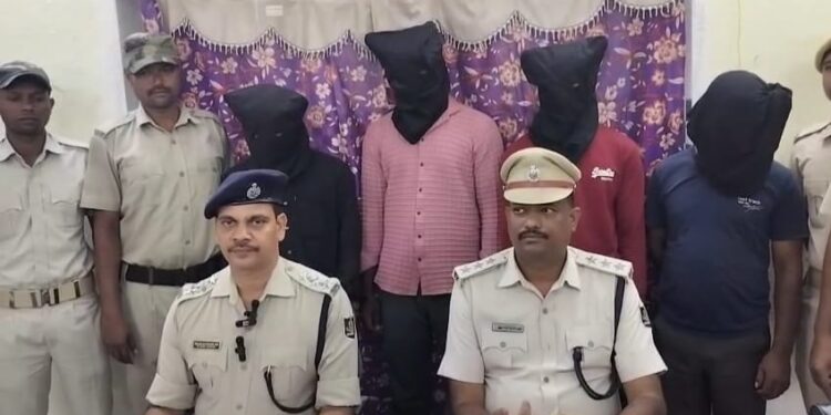 ୪ ଢଣ ଚୋର ଗିରଫ କରି ବାଣପୁର ପୋଲିସର ସଫଳତା  ହାସଲ : ଅଭିଯୁକ୍ତ ଙ୍କୁ କୋର୍ଟ ଚାଲାଣ