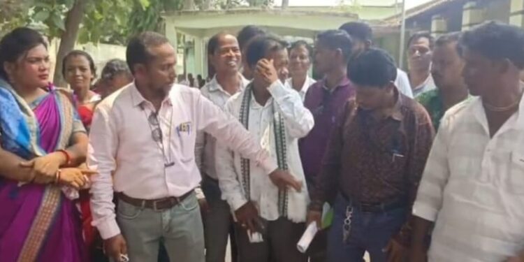 ଗଜପତି ଜିଲ୍ଲା ମୋହନା ପଞ୍ଚାୟତ ସମିତି ବୈଠକ ବର୍ଜନ କଲେ ସମସ୍ତ ସରପଞ୍ଚ