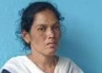 ଟାଙ୍ଗିଲି ପଦର ଗ୍ରାମ ସ୍ଥିତ ପ୍ରେମିକର ଘର ସମ୍ମୁଖରେ ପ୍ରେମିକାର ଧାରଣା  