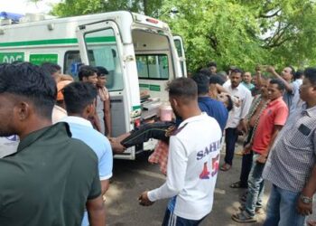 ବାଇକ୍ କାର ମୁହାମୁହିଁ ଧକା – 3 ବାଇକ୍ ଆରୋହୀ ଗୁରୁତର