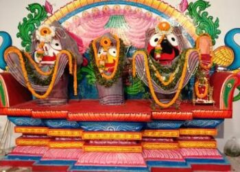 ଲବଣଗିରି କ୍ଷେତ୍ର ରଥଯାତ୍ରା : ଆଡପ ମଣ୍ଡପରେ ବିଜେ କଲେ ଭାଇ ଭଉଣୀ ସହ ମହାପ୍ରଭୁ
