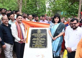 ବାସୁମତୀ ସ୍ନାନରେ ମଲ୍ଲିପୁର ଗ୍ରାମକୁ 3 କୋଟିର ରାସ୍ତା ଭେଟିଦେଲେ ସାଂସଦ ଅପରାଜିତା : ଆଉ ବୁଲିବାକୁ ପଡ଼ିବନି ଖୋର୍ଦ୍ଧା-ଟାଙ୍ଗୀ ଦେଇ 25 କିଲୋମିଟର