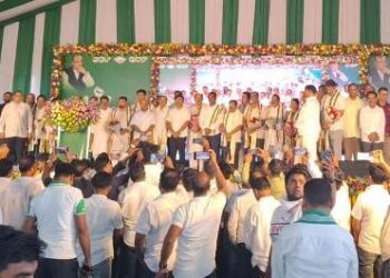 ଶ୍ରୀକ୍ଷେତ୍ରରୁ ଆରମ୍ଭ ଯୁବଛାତ୍ର ଜନ ଜାଗରଣ ଅଭିଯାନ ଡବଲ ଇଞ୍ଜିନ ମୋମୋ ସରକାର ଗାଦି ଛାଡ