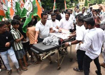 ସାସଂଦ ସମ୍ବିତ ପାତ୍ରଙ୍କ ଭୁବନେଶ୍ୱରସ୍ଥିତ ବାସଭବନ ଘେରିଲା – ଯୁବ କଂଗ୍ରେସ