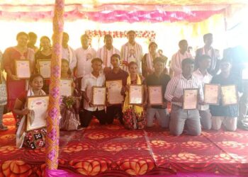 ଗୁରୁ ହେଉଛନ୍ତି ଆଲୋକର ଉତ୍ସ