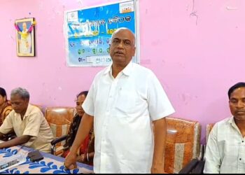 ଛେଳାଗଡ ଓ ଡାବରାଗୁଡା ପଞ୍ଚାୟତ ନେଟଓ୍ବର୍କ ସାମସ୍ୟା ନେଇ ରାସ୍ତା ରୋକ ୧୭ ବଦଳରେ ୨୪ ହେବ