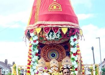 Manchester Hosts Fifth Car Festival in Massive Fanfare