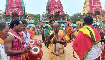 ସଂକୀର୍ତ୍ତନ ଗିନି ଝାଞ୍ଜ ଶଦ୍ଦରେ କମ୍ପୁଛି ଶରଧାବାଲି