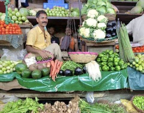 ପରିବା ଦର ଆକାଶଛୁଆଁ ଚିନ୍ତାରେ ଖାଉଟି ଓ ଗୃହିଣୀ