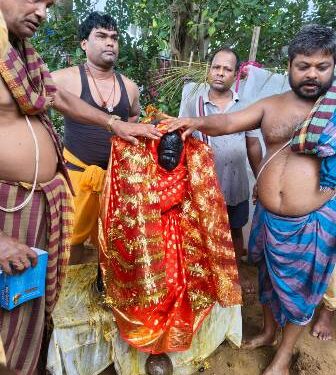 ଆମେଣେଇ ମନ୍ଦିରରେ ମା ଙ୍କର ନୂତନ ବିଗ୍ରହ ପ୍ରତିଷ୍ଠା ଉତ୍ସବ ଓ ବିଶ୍ଵଶାନ୍ତି ମହାଯଜ୍ଞ