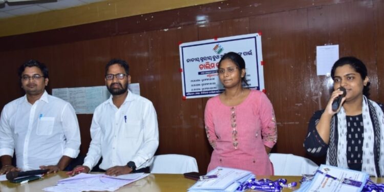 ପାରଳାଖେମୁଣ୍ଡି ଠାରେ ଜାତୀୟ ସ୍ତରୀୟ ବୁଥ ଅଧିକାରୀଙ୍କ ପଞ୍ଚମ ଦିନ ତାଲିମ କାର୍ଯ୍ୟକ୍ରମ ଅନୁଷ୍ଠିତ