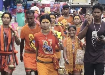 ଶ୍ରାବଣ ପ୍ରଥମ ସୋମବାର : ଜଳାଭିଷେକ ପାଇଁ ବିଭିନ୍ନ ଶୈବ ପୀଠ ରେ କାଉଡ଼ିଆଙ୍କ ଭିଡ଼