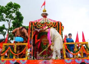 ବାଲିଗୁଡା ରେ ପବିତ୍ର ବାହୁଡା ଯାତ୍ରା ପାଳିତ : ଜନ୍ମବେଦୀ ଛାଡ଼ି ରତ୍ନବେଦୀକୁ ଯାତ୍ରା କଲେ ବ୍ରହ୍ମାଣ୍ଡପତି