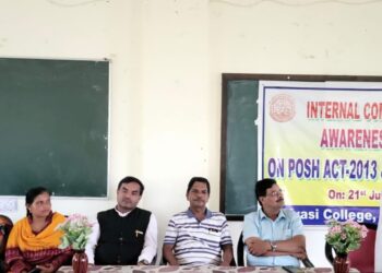 ଆଦିବାସୀ ମହାବିଦ୍ୟାଳୟ ରେ ଯୌନ ଉତ୍ପୀଡନ ପୋଷ୍ କାନୁନ୍ ଓ ୟୁଜିସି ନିୟମ କର୍ମଶାଳା