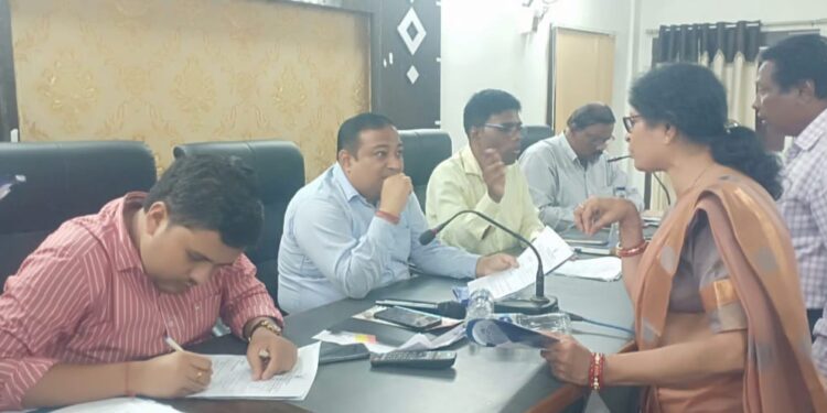 ବାଲିଗୁଡାରେ ଜିଲ୍ଲା ସ୍ତରୀୟ ଅଭିଯୋଗ ଶୁଣାଣି