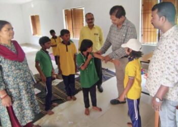 ଛାତ୍ରୀଛାତ୍ର ଅସୁସ୍ଥ ଘଟଣା ଟିକା ଯୋଗୁଁ ନୁହେଁ : ଭୁତାଣୁ ଜନିତ ଜ୍ୱର ହୋଇଛି
