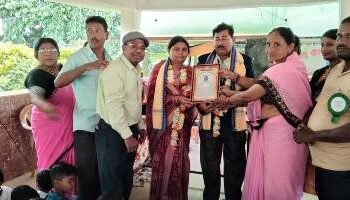 ପ୍ରଧାନ ଶିକ୍ଷକଙ୍କୁ ଅବସର କାଳୀନ ବିଦାୟ ସମ୍ବର୍ଦ୍ଧନା