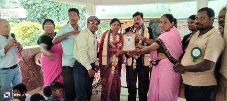 ପ୍ରଧାନ ଶିକ୍ଷକଙ୍କୁ ଅବସର କାଳୀନ ବିଦାୟ ସମ୍ବର୍ଦ୍ଧନା