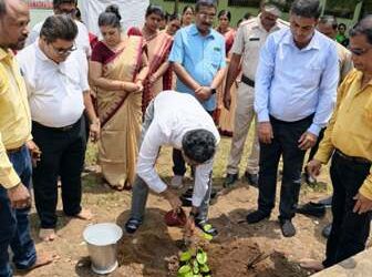 ଜିଲ୍ଲାସ୍ତରୀୟ ଏକ୍ ପେଡ୍ ମା କେ ନାମ୍
