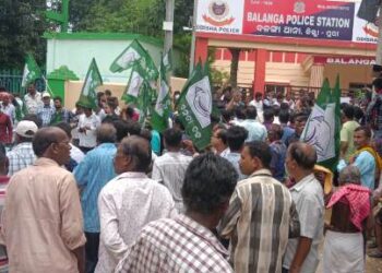 ୨୪ ଘଣ୍ଟା ପରେ ବି ପୋଲିସ ହାତ ଖାଲି : ବଳଙ୍ଗା ଥାନା ଘେରିଲା ବିଜେଡି