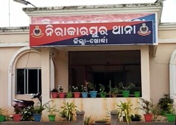ଦୁର୍ଘଟଣା ଯୁବକ ଗୁରୁତର।ନୂଆ ଜଗନ୍ନାଥ ସଡକ ଅବରୋଧ