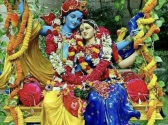 ଝୁଲଣ କୁଞ୍ଜରେ ଝୁଲୁଛନ୍ତି କୁଞ୍ଜବିହାରୀ