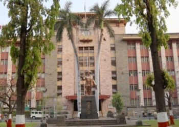 Contract employees are being lured with ‘permanent’ jobs : Municipal Corporation warns – “Beware of fraud”