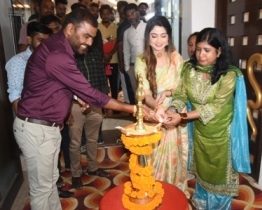 ହୋଟେଲ ଦ ନ୍ୟୁ ମାରିୟନ୍‌ରେ ‘ସିଲ୍କ ଇଣ୍ଡିଆ’ ପ୍ରଦର୍ଶନୀ ଆରମ୍ଭ