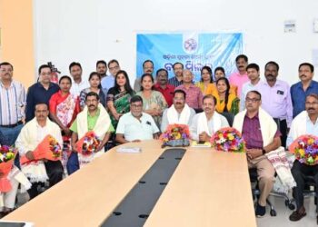 ଓଡ଼ିଶା ସୂଚନା ସେବା ସଂଘ ପକ୍ଷରୁ ବନ୍ଧୁ ମିଳନ ଓ ସମ୍ବର୍ଦ୍ଧନା ସଭା ଅନୁଷ୍ଠିତ