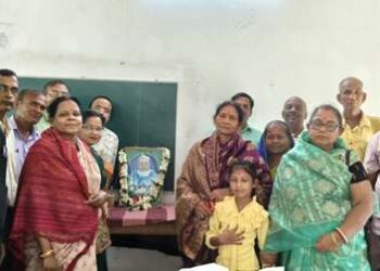 ଶଙ୍ଖତ୍ରାସ ସ୍କୁଲର ପୁରାତନ ଛାତ୍ରଛାତ୍ରୀଙ୍କ ପକ୍ଷରୁ ଆଦର୍ଶ ଶିକ୍ଷକ ଏକ୍ରାମ ଅଲ୍ଲୀ ଖାଁ ଙ୍କ ସ୍ମୃତି ଚାରଣ ସଭା