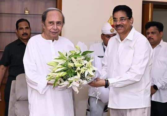 ରାଜ୍ୟପାଳ ନବୀନ ପଟ୍ଟନାୟକଙ୍କୁ ଭେଟି ତାଙ୍କ ସ୍ୱାସ୍ଥ୍ୟବସ୍ଥା ପଚାରି ବୁଝିଲେ