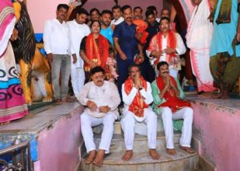 ଉଗ୍ରତାରାଙ୍କୁ ଦର୍ଶନ କଲେ କେନ୍ଦ୍ର ଶିକ୍ଷା ମନ୍ତ୍ରୀ