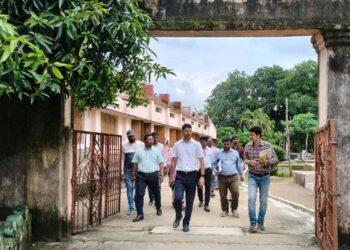 ପଡିଆ ବ୍ଲକରେ ବିଭିନ୍ନ ଉନ୍ନୟନମୂଳକ କାର୍ଯ୍ୟର ସମୀକ୍ଷା କଲେ ଜିଲ୍ଲାପାଳ