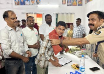 ନୀର ମଲ୍ଲିକ ଙ୍କୁ ସମ୍ମାନିତ କଲା ଜିଲ୍ଲା ପ୍ରଶାସନ